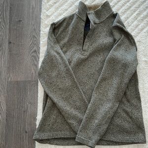 Weatherproof quarter zip. Size L.